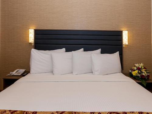 Oasis Deira Hotel Dubai Exterior photo