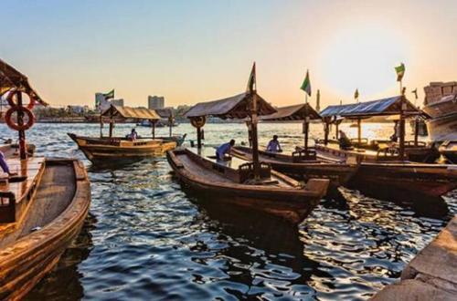 Oasis Deira Hotel Dubai Exterior photo